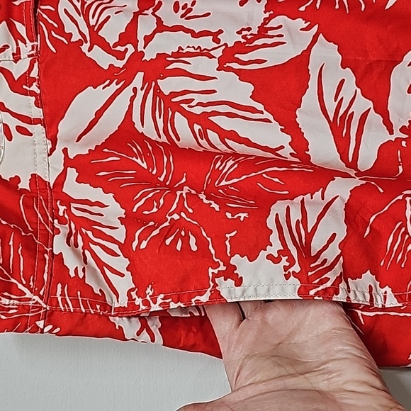 Chaps mens swim trunks. Red, white floral. Size XL. Velcro & tie front. - Picture 3 of 12
